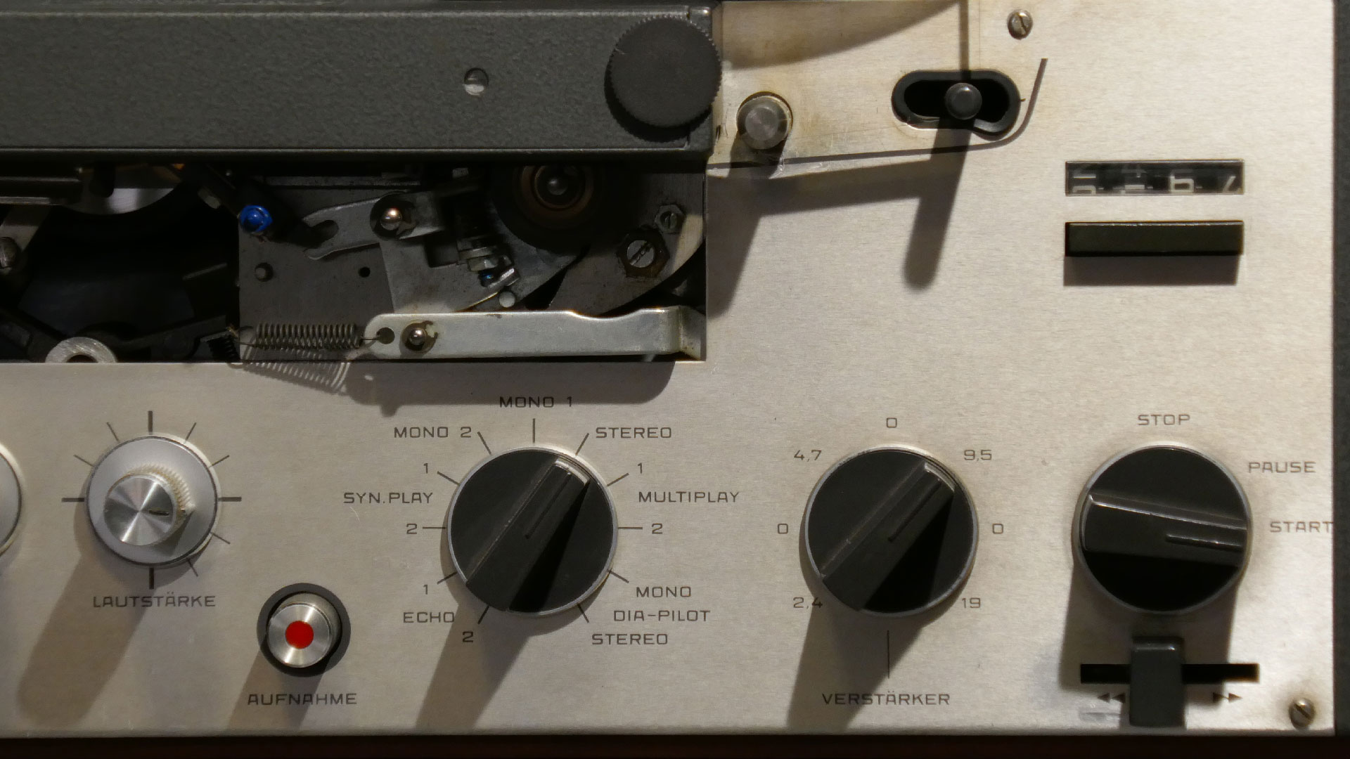 2023-08-10 Abspielen Trommeln im Regen Tape Echo Mix (Audio)